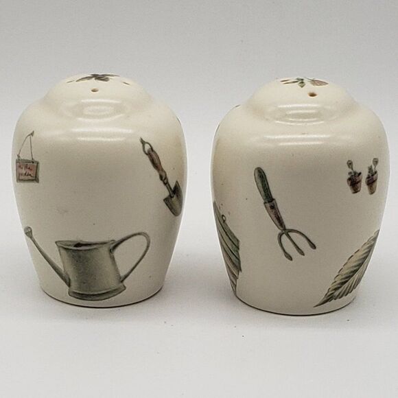 Pfaltzgraff Vintage 1996 Naturewood Pattern Stoneware Salt & Pepper Shaker Set - Picture 6 of 10